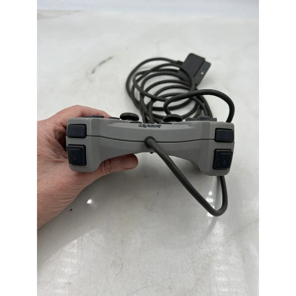 InterAct Barracuda 2 SV-1133 Wired Controller for PS1 PS2 Grey Retro Gaming